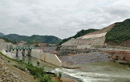 Construction at the Nam Ou 1 hydropower dam. Photo: RFA