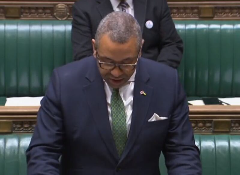 英国外交国务大臣克莱弗利（James Cleverly）重申，英方已针对《港区国安法》作出多项举措，包括启动BNO（英国国民海外护照）签证计划、暂停和香港的引渡协议，并把针对中国的武器出口禁令扩大到香港。（推特截图）