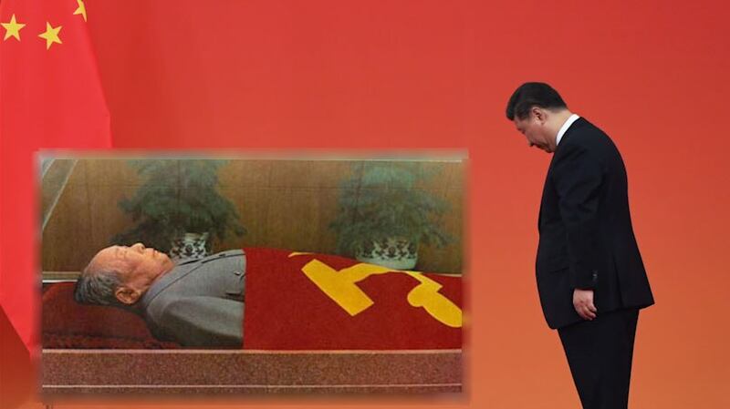 2019年9月30日,习近平等党和国家领导人来到毛主席纪念堂,向毛泽东同志坐像三鞠躬,并瞻仰了毛泽东同志的遗容。(组合资料图/法新社)