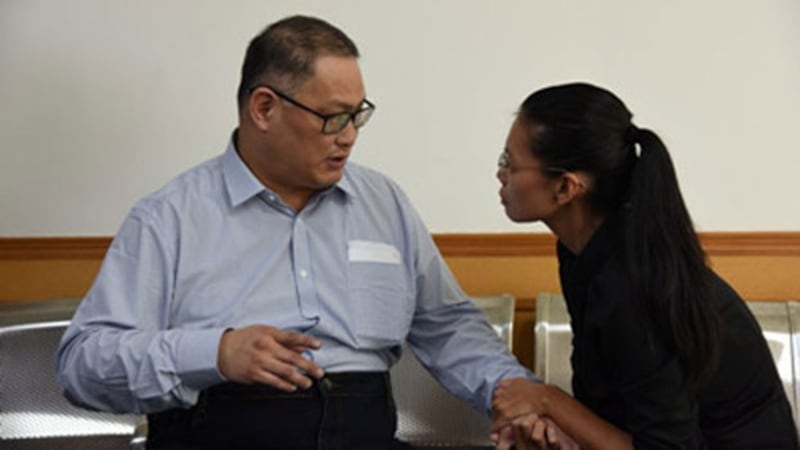 2017年9月11日岳阳人民中级法院官网公布李明哲庭后获准与妻子李净瑜会面。(资料照、摘自岳阳人民中级法院官网)