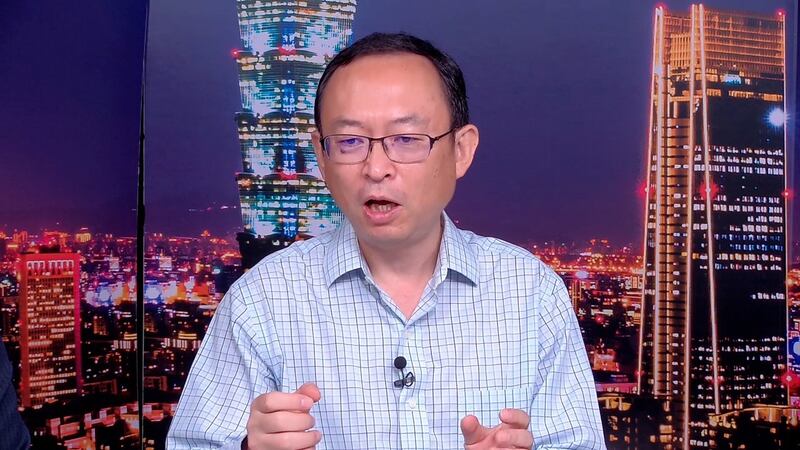 旅美作家余杰在新书《中国如何攻打台湾》分析，中国三阶段占领台湾本岛方式。(截图自节目)