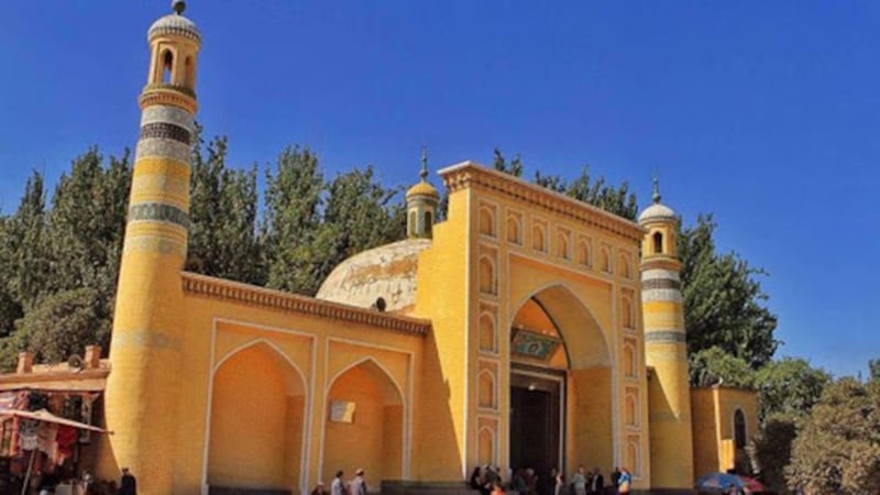 位于中国新疆喀什的艾提卡尔清真寺,是新疆最大的清真寺。(Public Domain)