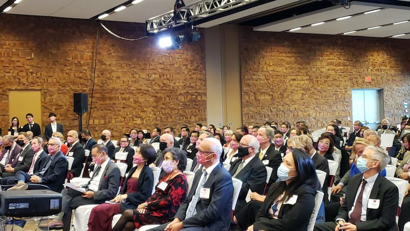 温哥华举行的双十国庆酒会,数十位三级政府官员表达对台湾的支持和感谢。 (记者柳飞拍摄)