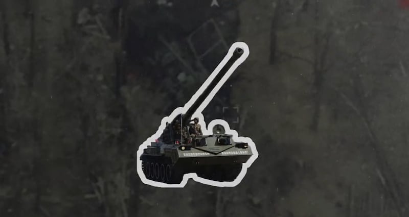 우크라이나 무인시스템군(USF)은 25일 도네츠크 전선에서 북한의 자주포를 타격했다고 밝혔다.