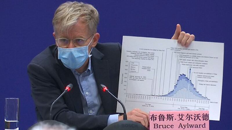 世界卫生组织助理总干事布鲁斯·艾尔沃德(Bruce Aylward)(美联社)