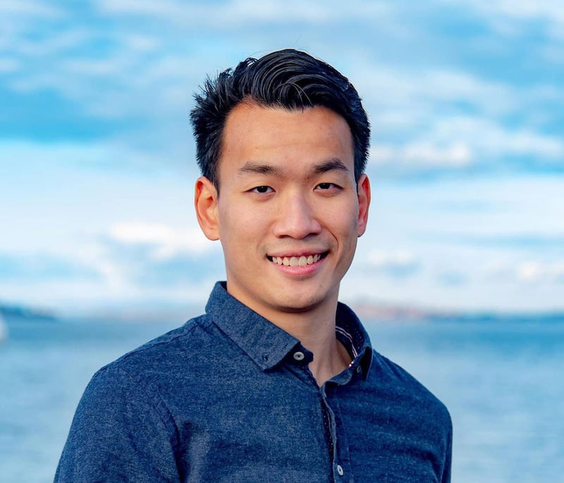 梁继平表示,香港政治犯未审先囚的情况越趋普遍。(受访者提供)