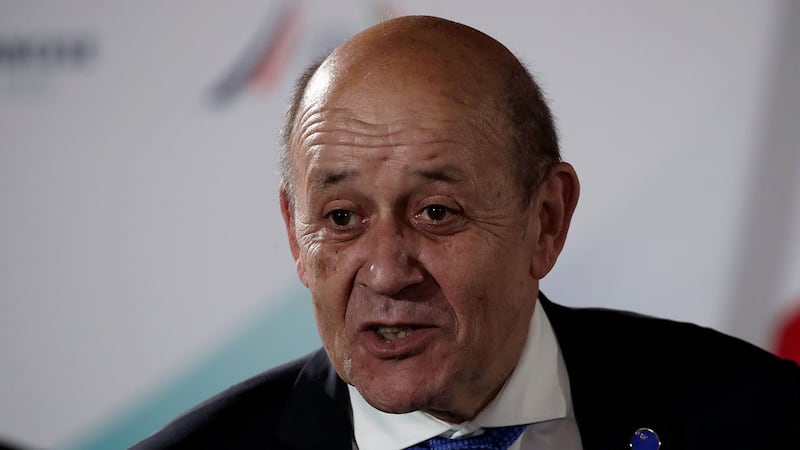 法国外交部长勒德里昂说,他不能接受法国老人院的工作人员遭到包括中国大使馆在内的任何人的诽谤,他要让卢沙野知道,法国有自己的原则,法国希望得到尊重,如同中国也希望得到尊重。(路透社图片)