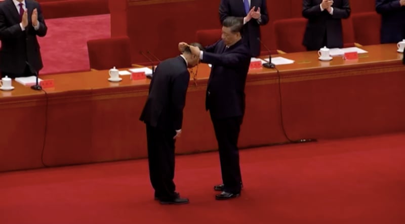 中国8日在北京人民大会堂举行全国抗击新冠肺炎疫情表彰大会。(图源:路透)