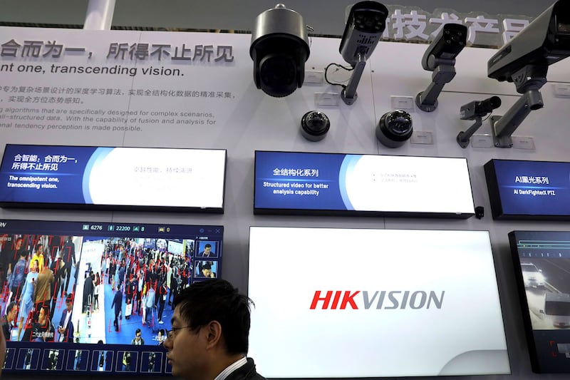 2018年10月23日,北京举办2018中国国际社会公共安全产品博览会,海康威视展示了国有监控设备的面部跟踪技术产品。(美联社)