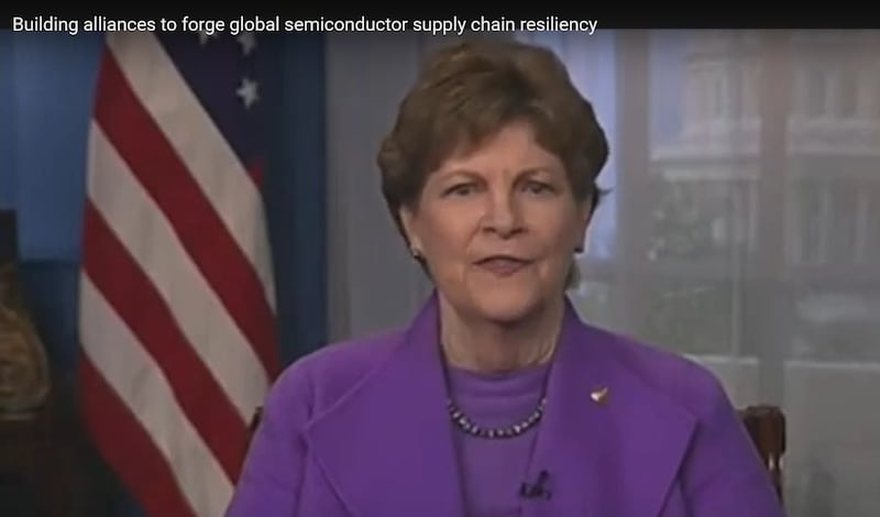 美国联邦籍参议员沙欣(Jeanne Shaheen)在研讨会上表示,美国政府不只应该与台湾、日本、韩国合作,解决半导体供应链的问题,美国也需要与欧洲盟国达成共识,才能共同阻止中国的科技扩张。(视频截图/TAC)
