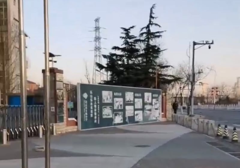 北京居民自我隔离,足不出户,街道上人车稀少。(志愿者提供/记者古亭)