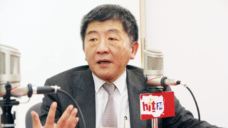 卫福部长陈时中19日接受周玉蔻Hit Fm台北之音广播电台节目专访。(台北之音提供)