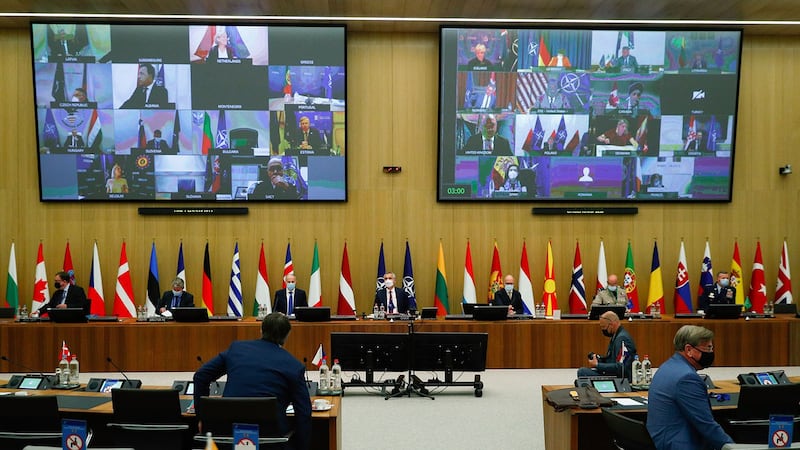 2021年6月1日,在布鲁塞尔北约总部举行北大西洋理事会在线会议。(美联社)