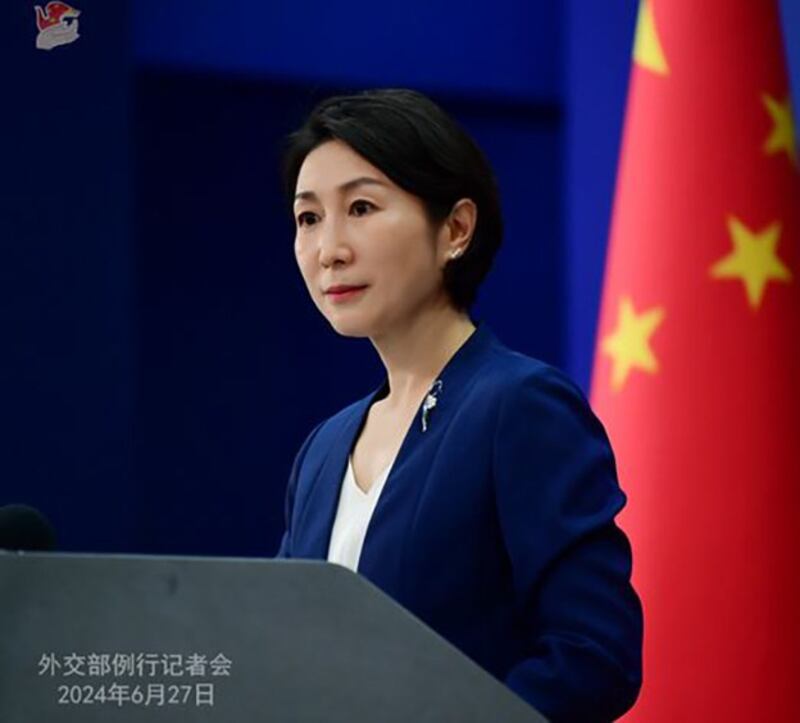 中国外交部发言人毛宁在2024年6月27日举行的例行记者会上对美中两位副外长的热线通话作出回应(中国外交部官网截图)