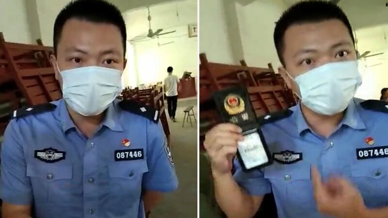 蛟潭派出所吴姓警官,带人清理教堂。(志愿者提供/记者乔龙)