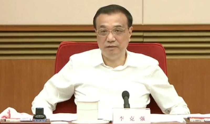 2019年5月10日, 李克强主持召开企业减税降费专题座谈会。(视频截图/路透社)