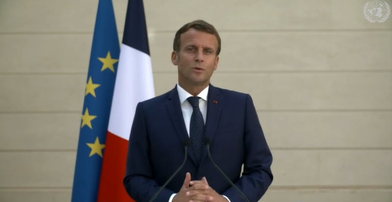 法国总统马克龙2022年9月22日在第75届联合国大会上发言。(视频截图)